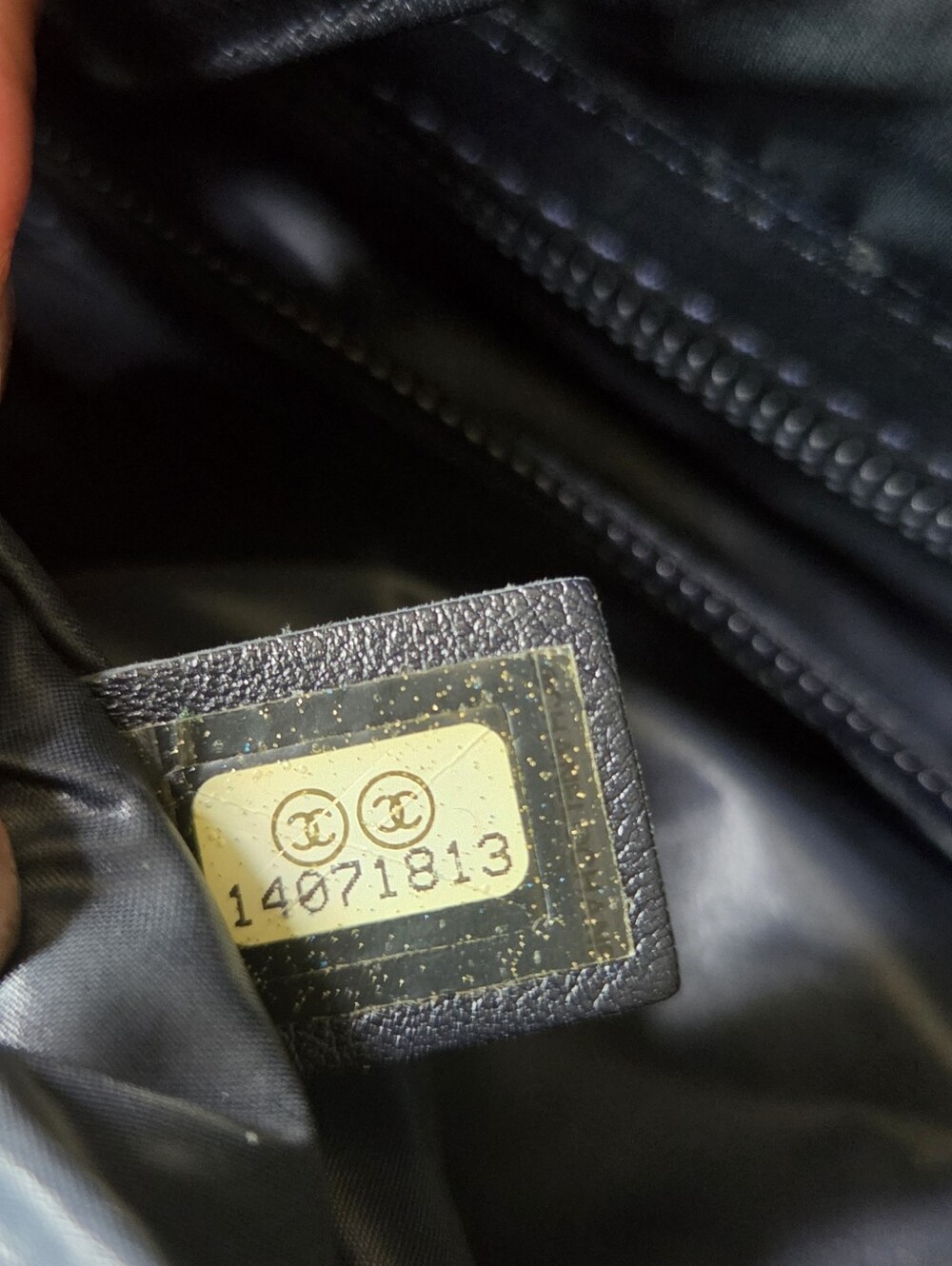 CHANEL COCOON  Cream Quilted Dome Tote with Authenticity Card. Code -With FLAWS - Picture 15 of 16